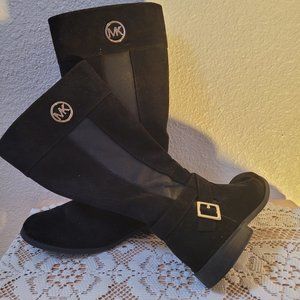 MK black felt kids boot; size 4